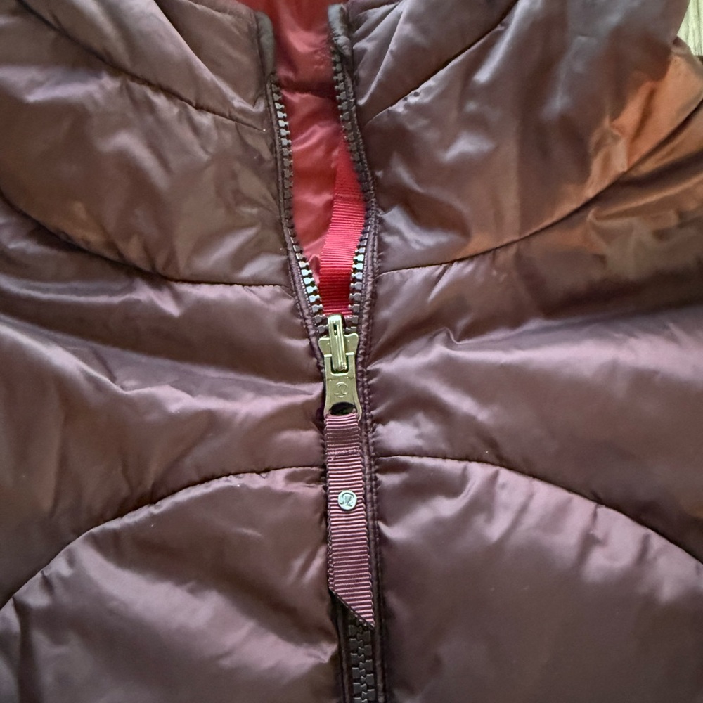 Lululemon Reversible Primaloft Jacket Size 4 - image 3